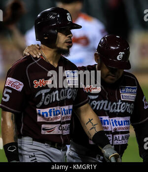 Hermosillo, Mexiko. 07 Dez, 2017. baseball spiel der mexikanischen Liga der Pazifik. dritten Match in der zweiten Runde mit dem Match zwischen tomateros de Culiacan vs naranjeros de Hermosillo. 07. Dezember 2017. (Foto: Luis Gutierrez/nortephoto.com) Credit: Nortephoto.com/alamy leben Nachrichten Stockfoto