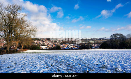 Ashbourne, Derbyshire, Großbritannien. Dezember 2017. Wetter in Großbritannien: Schnee auf den Hügeln Thorpe Cloud & Bunster Hill by Dovedale oberhalb von Ashbourne Derbyshire im Peak District National Park Credit: Doug Blane/Alamy Live News Stockfoto