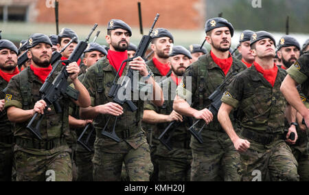 Noreña, Spanien. 9. Dezember, 2017. Militärparade auf das Fest des Schutzheiligen der Infanterie im Cabo Noval Kasernen auf Decemberber 9, in Noreña, Spanien 2017. © David Gato/Alamy leben Nachrichten Stockfoto