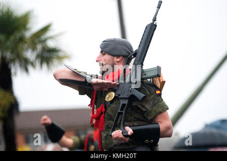 Noreña, Spanien. 9. Dezember, 2017. Militärparade auf das Fest des Schutzheiligen der Infanterie im Cabo Noval Kasernen auf Decemberber 9, in Noreña, Spanien 2017. © David Gato/Alamy leben Nachrichten Stockfoto