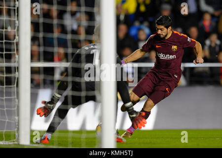 Villarreal, Spanien. 10 Dez, 2017. Luis Suarez während des Spiels zwischen Villarreal CF gegen FC Barcelona, Woche 15 von La Liga 2017/18 in Ceramica Stadium, Villarreal, SPANIEN - 10. Dezember 2017. Credit: Gtres Información más Comuniación auf Linie, S.L./Alamy leben Nachrichten Stockfoto