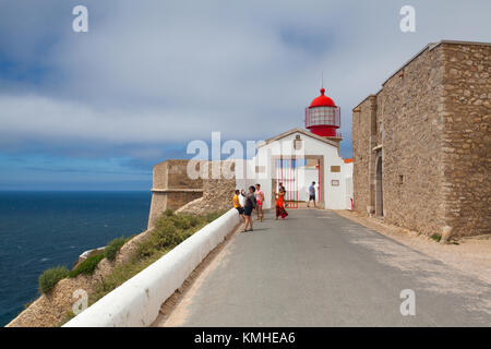 Sintra, Portugal, 5. Juli 2014: Leuchtturm von Cabo de Sao Vicente, Sagres, Algarve, Portugal. Cabo da Roca Leuchtturm war der erste Zweck gebaut ligh Stockfoto