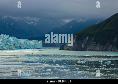 Die Entfernung von Land und Eis an der Hubbard Gletscher. Stockfoto