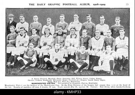 Foto des Fußballteams Manchester United aus dem Jahr 1908, veröffentlicht in der Daily Graphic Zeitung. Stockfoto