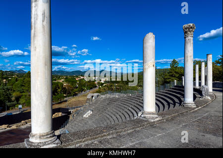 Frankreich. Vaucluse (84). Vaison-la-Romaine. Das römische Amphitheater Stockfoto