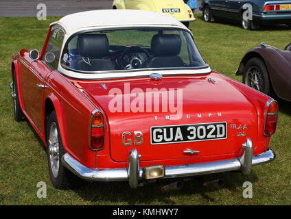 Klassische britische Rote Triumph TR4 Roadster Stockfoto