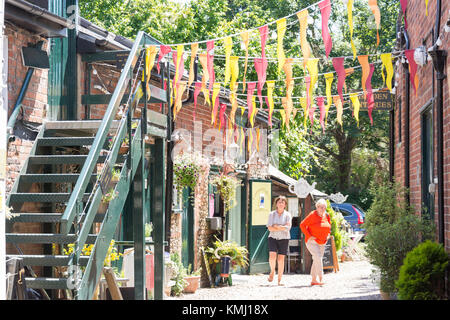 Lady Grey Tea Room, High Street, Wendover, Buckinghamshire, England, Vereinigtes Königreich Stockfoto