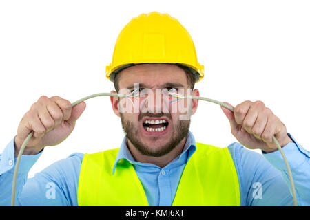 Portrait von crazy Elektriker auf weißem Hintergrund Stockfoto