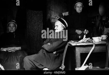 Frauen in Montignac, Frankreich (7000165817) Stockfoto