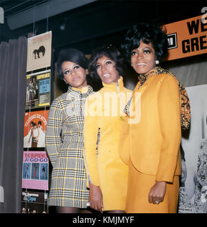 Das US-Gesangs-Trio SUPREMES im Januar 1968. Von links: Florence Ballard, Mary Wilson, Diana Ross. Foto: Tony Gale Stockfoto