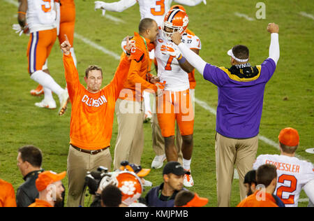 Januar 9, 2017: Clemson Tiger Head Coach Dabo Swinney feiert während der 2017 College Football Endspiel National Championship Spiel. Stockfoto