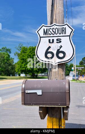 Historische Route 66 highway Schild in Missouri, USA. Stockfoto