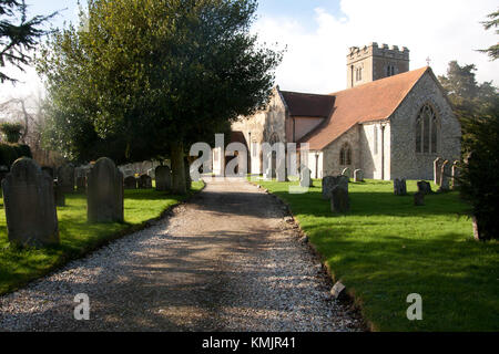 St. Mary's Grade 1 denkmalgeschützte Pfarrkirche, Aldingbourne, West Sussex ist über 900 Jahre alt Stockfoto