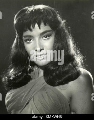 Schauspielerin Linda Cristal als Cleopatra in dem Film Legionen des Nils, 1959 Stockfoto