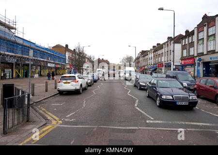 Kingsbury High Street, London, Vereinigtes Königreich Stockfoto