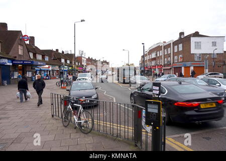 Kingsbury Kingsbury Station High Street, London, Vereinigtes Königreich Stockfoto