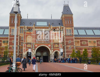 Rijksmuseum von Pierre Cuypers (1885), dem Museumplein (Museumsplatz), Amsterdam, Holland Stockfoto