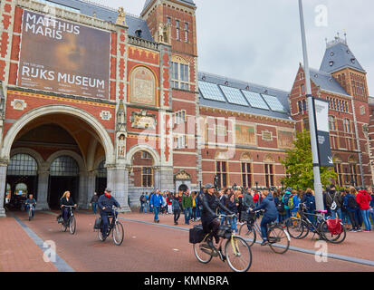 Rijksmuseum von Pierre Cuypers (1885), dem Museumplein (Museumsplatz), Amsterdam, Holland Stockfoto