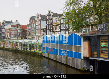 Bloemenmarkt (Amsterdamer Blumenmarkt) im Jahr 1862 weltweit der einzige schwimmende Blumenmarkt, Singel, Amsterdam, Holland Stockfoto