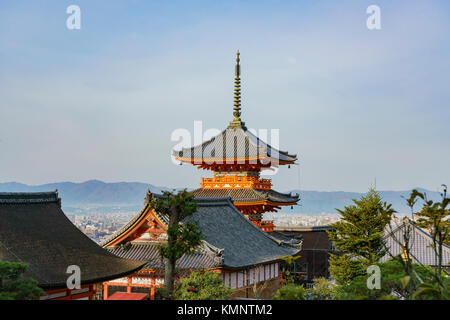 Die schöne Pagode der Otowa-san Kiyomizu-dera in Kyoto, Japan Stockfoto