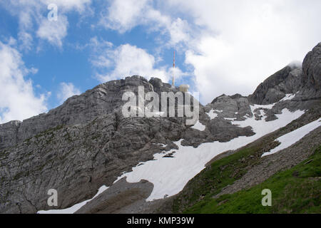 Atemberaubende Aussicht in die Berge der Schweiz Stockfoto