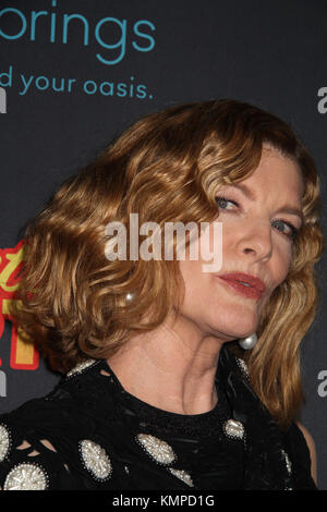 Los Angeles, USA. Dezember 2017. Rene Russo 12/07/2017 Los Angeles Premiere von „Just Getting Started“ im ArcLight Hollywood in Los Angeles, CA Credit: Cronos/Alamy Live News Stockfoto