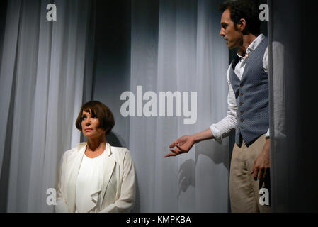 Presse - Probe der Theater - Spiel "Die Kameliendame" am Schlosspark Theater in Steglitz/Berlin. Mit: Anouschka Renzi, Joachim bliese, Oliver Nitsche, Arne Stephan & Fabian stromberger Berlin, wo: Deutschland Wann: 06.09.2017 Stockfoto