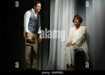 Presse - Probe der Theater - Spiel "Die Kameliendame" am Schlosspark Theater in Steglitz/Berlin. Mit: Anouschka Renzi, Joachim bliese, Oliver Nitsche, Arne Stephan & Fabian stromberger Berlin, wo: Deutschland Wann: 06.09.2017 Stockfoto