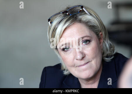 Loubersan (Frankreich), 09. März 2017; Marine Le Pen Kandidat der rechtsextremen Front National für die französischen Präsidentschaftswahlen 2017 besuchen Sie auf einem weit Stockfoto