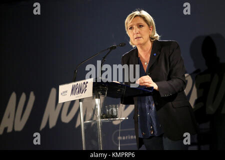 Paris (Frankreich), 09. März 2017; Konferenz von Marine Le Pen Kandidat der rechtsextremen Front National für die französischen Präsidentschaftswahlen von Mirande Stockfoto