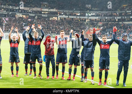 Frankfurt am Main, Deutschland. 9. Dezember, 2017. Mannschaft FCB, Eintracht Frankfurt gegen FC Bayern München, Fussball, Bundesliga, 15. Spieltag, Saison 17/18, 09.12.2017, Foto: Sascha Walther | Sport-Px/Alamy leben Nachrichten Stockfoto