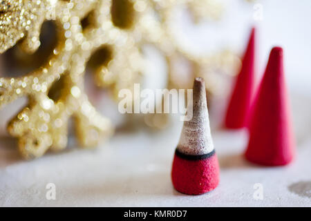 České vánoce - vánoční František/Tschechische Weihnachten - rauchen Räucherwerk Münzen Stockfoto