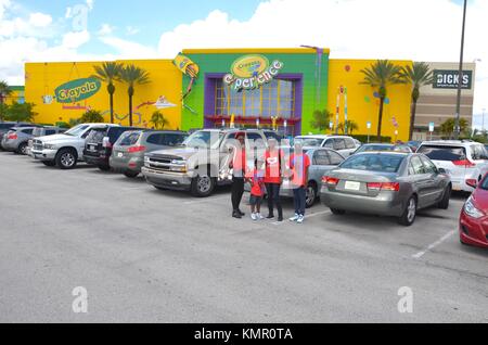 Die Crayola Erfahrung Store in der Florida Mall, Orlando, Florida, USA Stockfoto