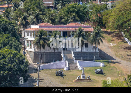 Luftaufnahme von Sao Miguel Palace, Fernando de Noronha Bezirk Halle - Fernando de Noronha im Vila dos Remedios, Pernambuco, Brasilien Stockfoto