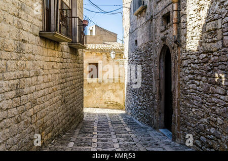 Mittelalterliche architektonische Elemente sind in der antiken Stadt Erice gesehen Stockfoto