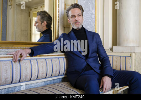 Ernesto Alterio posiert während der Präsentation von TROYANAS am Teatro Español de Madrid. Mit: Ernesto Alterio Wo: Madrid, Spanien Wann: 07. November 2017 Credit: Oscar Gonzalez/WENN.com Stockfoto