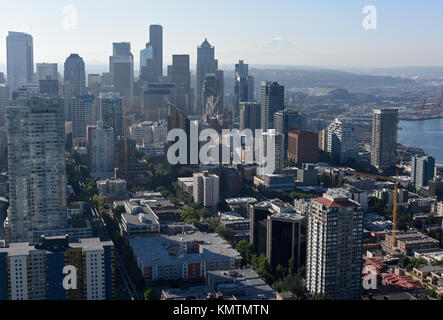 Blick auf den Central Seattle von der Space Needle. Stockfoto