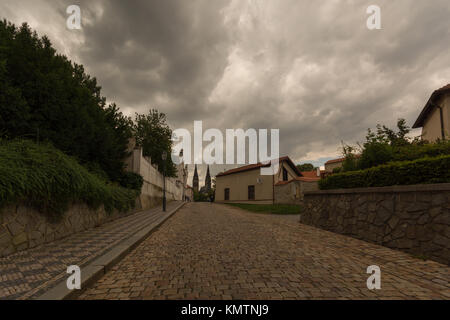 Der Weg in den Park von Vyšehrad auf fort, Prag, Tschechische Republik 2017 Juli Stockfoto