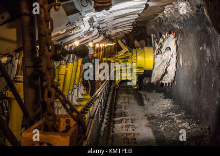 Ruda Slaska, Polen - 16 Juli 2017: 105358 Maschine in einem Kohlebergwerk zu arbeiten. Stockfoto