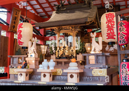 Die schöne Jishu-jinja in Otowa-San Kiyomizu-dera, Kyoto, Japan Stockfoto