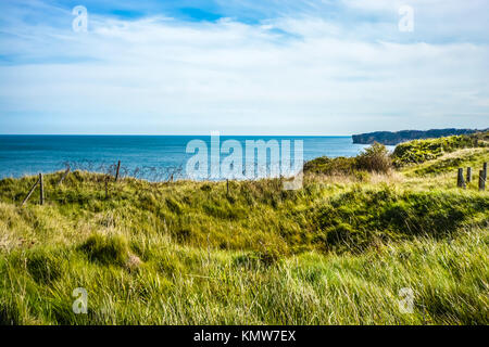 Pointe du Hoc, sumpfigen Klippen mit Blick auf den Ärmelkanal in der Normandie Frankreich, wo die Alliierten die deutsche Armee während des zweiten Weltkrieges kämpfte Stockfoto