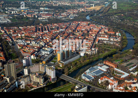 Stadtteil Linden-Nord, Blockrandbebauung, Flüsse Leine und Ihme, roten Ziegeldächern, St. Benno Kirche, Hannover, Landeshauptstadt, Niedersachsen, Germ Stockfoto