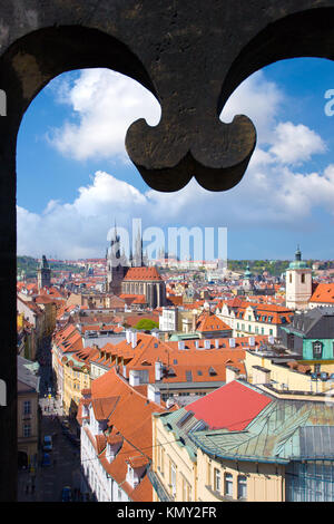 Prazsky hrad, Tynsky chram ein Stare Mesto (UNESCO), Praha, Ceska Republika/Tyn Kathedrale und Altstadt (UNESCO), Prag, Tschechische Republik Stockfoto