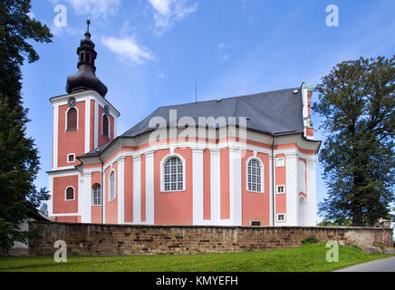 Barocke Kirche von Arch. Bozanov Dientzehofer, Dorf, Tschechische Republik / kostel sv. Mari Magdaleny, Božanov, LANDSCHAFTSSCHUTZGEBIETES Broumovsko, Ceska Republika Stockfoto