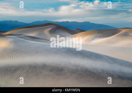 MESQUITE DÜNEN Death Valley, Kalifornien Stockfoto