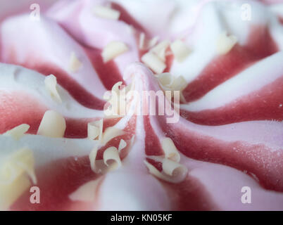 Erdbeere und Sahne Eis Stockfoto