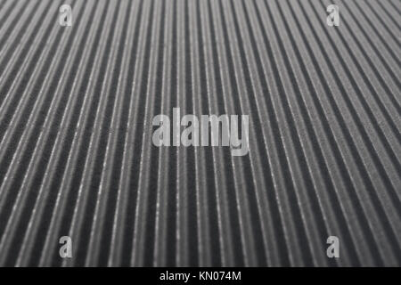 Perspektivische Ansicht von Kartonagen Wellpappe Muster Hintergrund in schwarzer Farbe Stockfoto