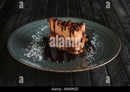 Stück geschwollene Schokolade Kuchen und Souffle Stockfoto