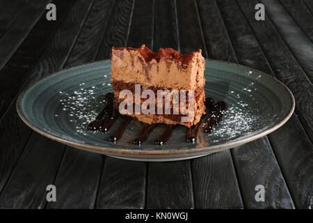 Stück geschwollene Schokolade Kuchen und Souffle Stockfoto