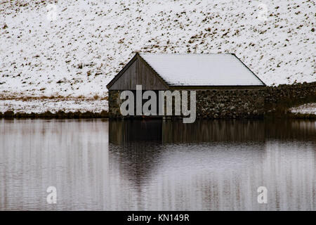 Cregennan Seen im Schnee, Dezember 2017 Stockfoto